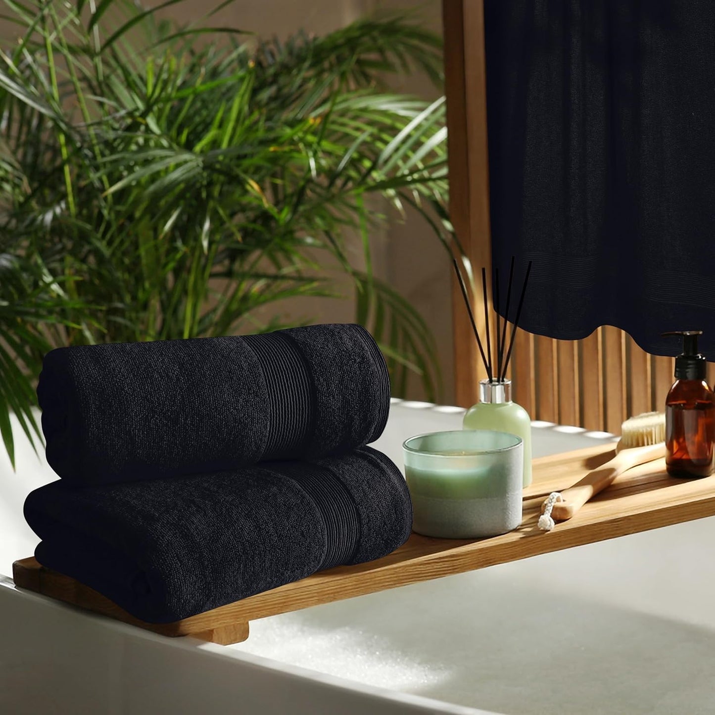 Belizzi Home 4 Pack Bath Towel Set 27x54, 100% Ring Spun Cotton, Ultra Soft Highly Absorbent Machine Washable Hotel Spa Quality Bath Towels for Bathroom, 4 Bath Towels Black